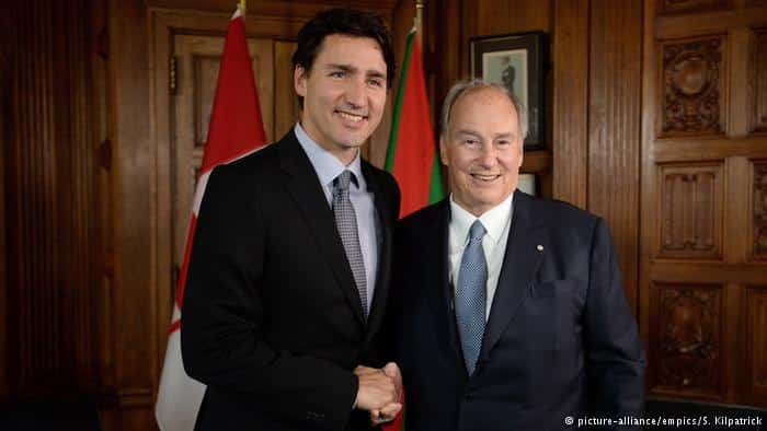 Justin Trudeau und Aga Khan (picture-alliance/empics/S. Kilpatrick)