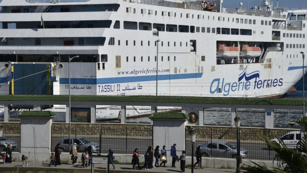 maritime link between Algiers and Marseille resumed