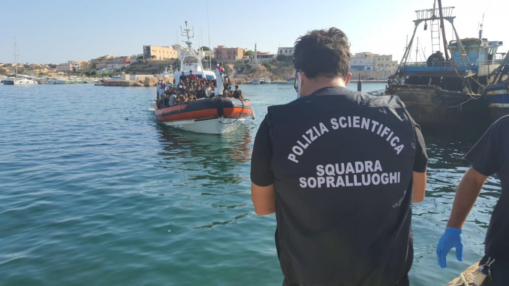 Migrants Land on Lampedusa Island
